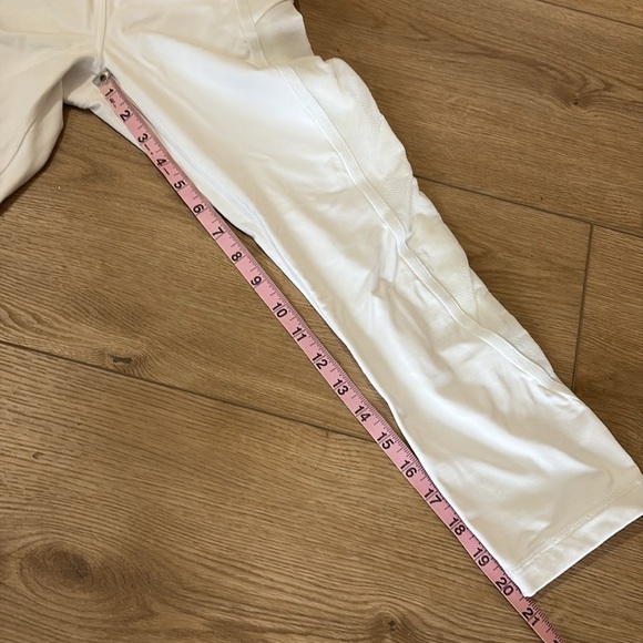 Lululemon rare pattern capri leggings - Picture 10 of 10